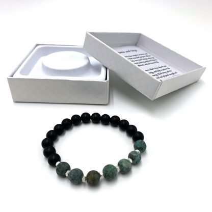 African Turquoise & Onyx bracelet - Image 2