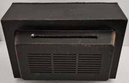 Retro TV Set - Image 2