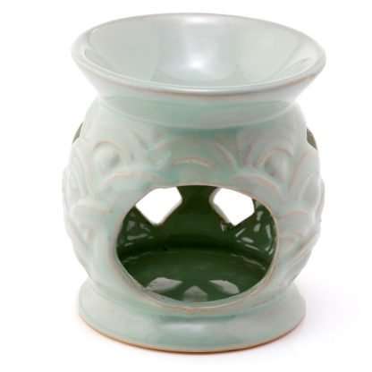 Eden Scallop Cut out Ceramic Oil Burner - Image 7