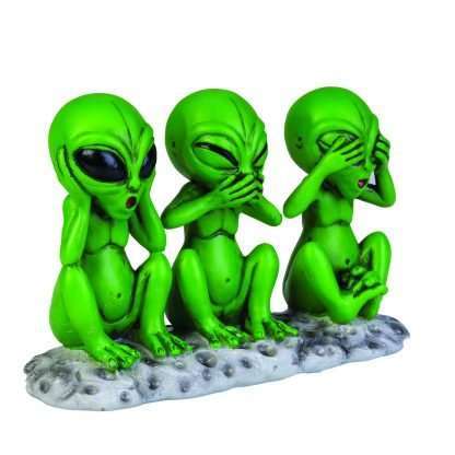3 Wise Aliens - Image 2