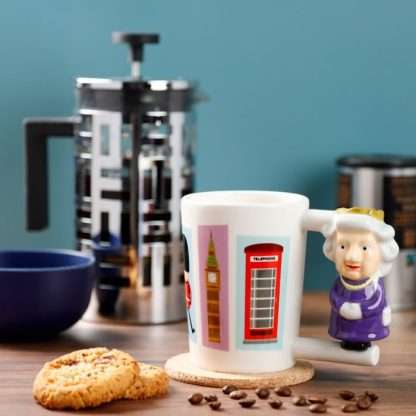London Souvenir Queen Ceramic Shaped Handle Mug - Image 5