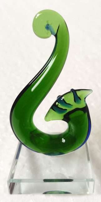 Glass Art Kiwiana Hei Matau