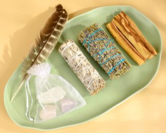 Luxury Smudging Kit White Sage, Lavender Bundle, Palo Santo & Crystal