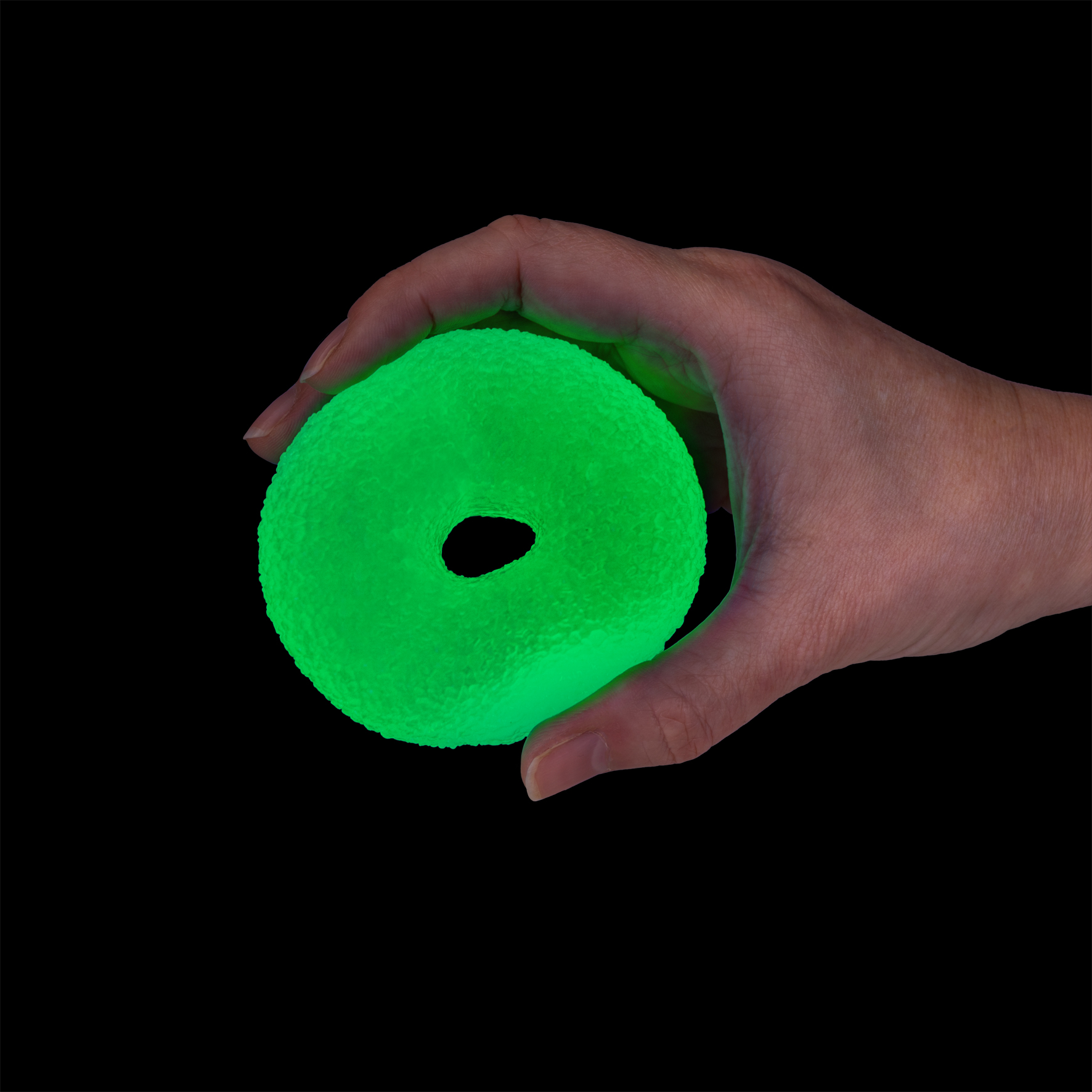 Smoosho's Super Squeeze Glow-in-the-dark Doughnut - Image 3